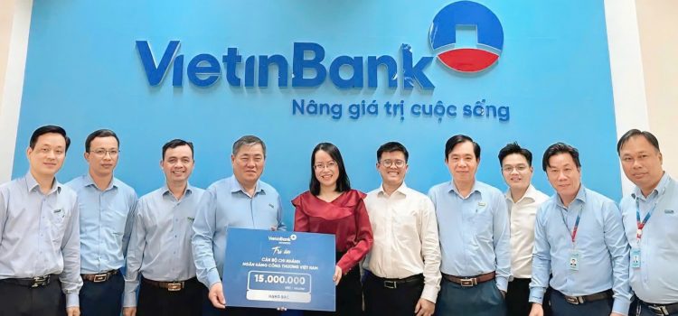 Chứng khoán Công thương trao tặng voucher du lịch trị giá 15 triệu tới cán bộ Ngân hàng VietinBank Chi nhánh Ninh Thuận 